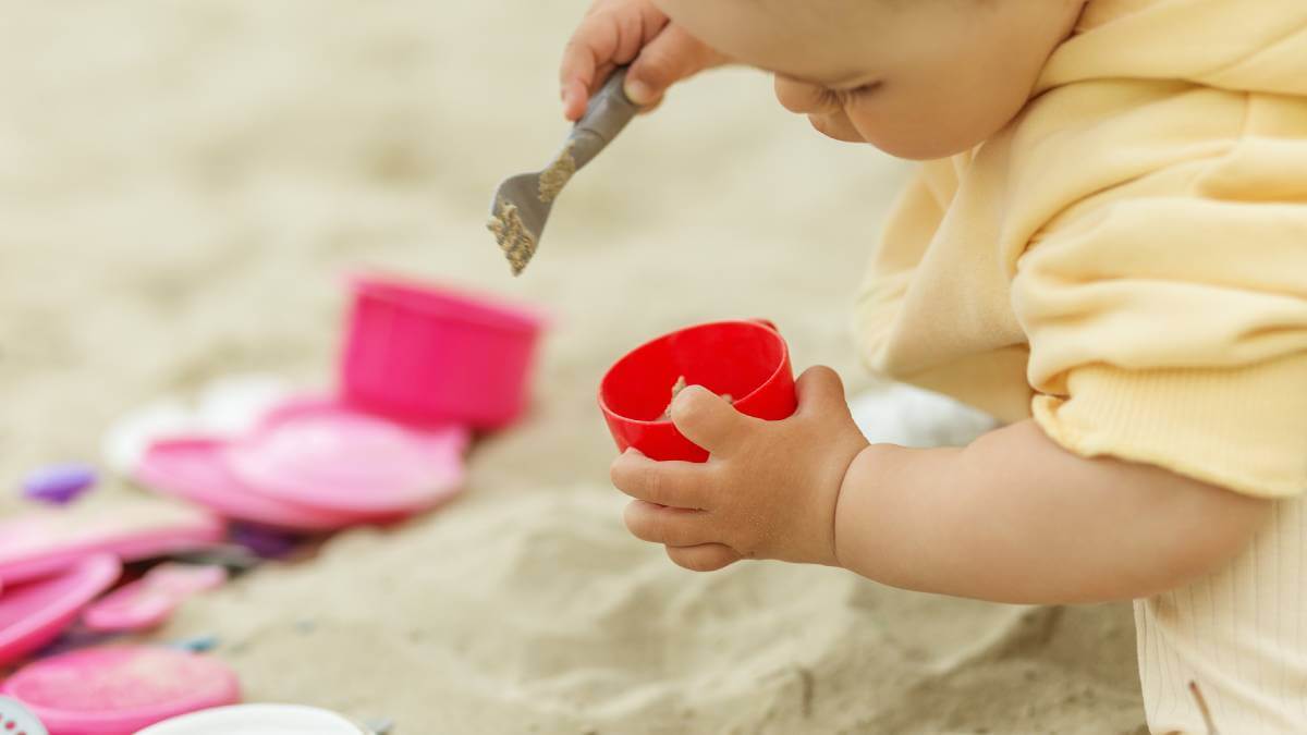 sand play